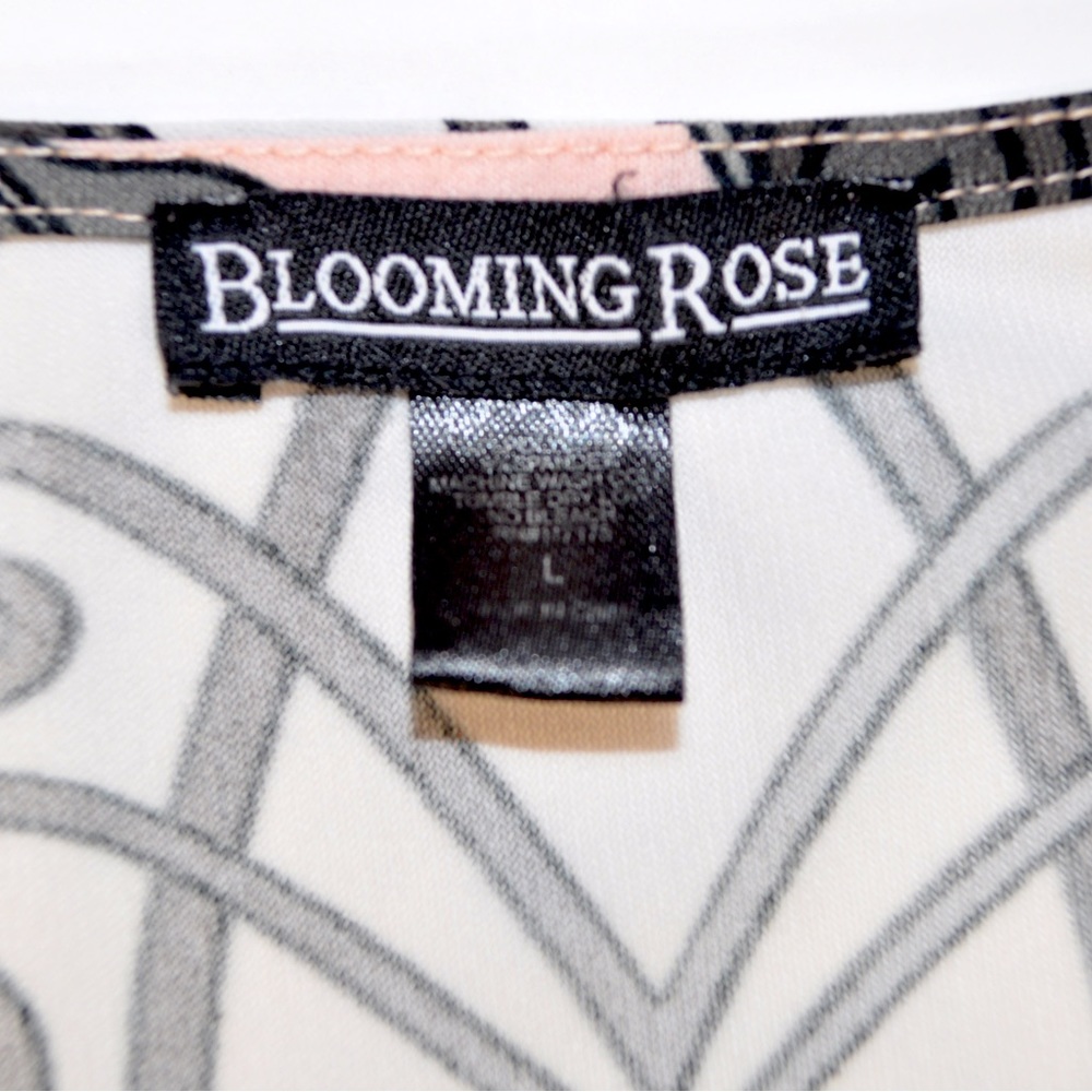 Blooming Rose Light Pink Dress w Bold Pattern & Keyhole Chest Women’s Size Large - Picture 6 of 6